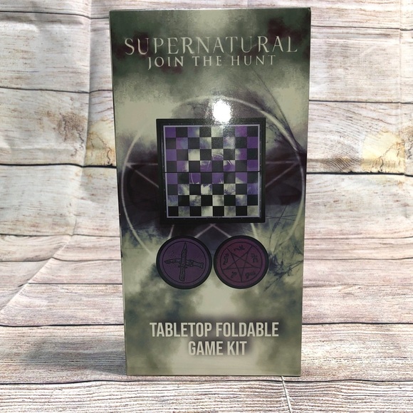 Culturefly Exc Supernatural TableTop Foldable Game Kit ( Checkers ) Winchester - Picture 1 of 12